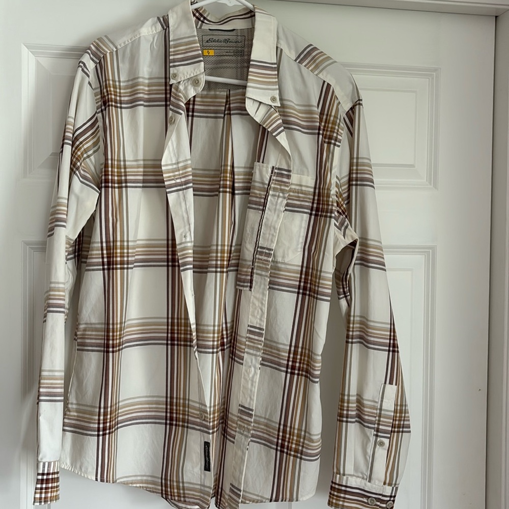 Men’s Eddie Bauer shirt